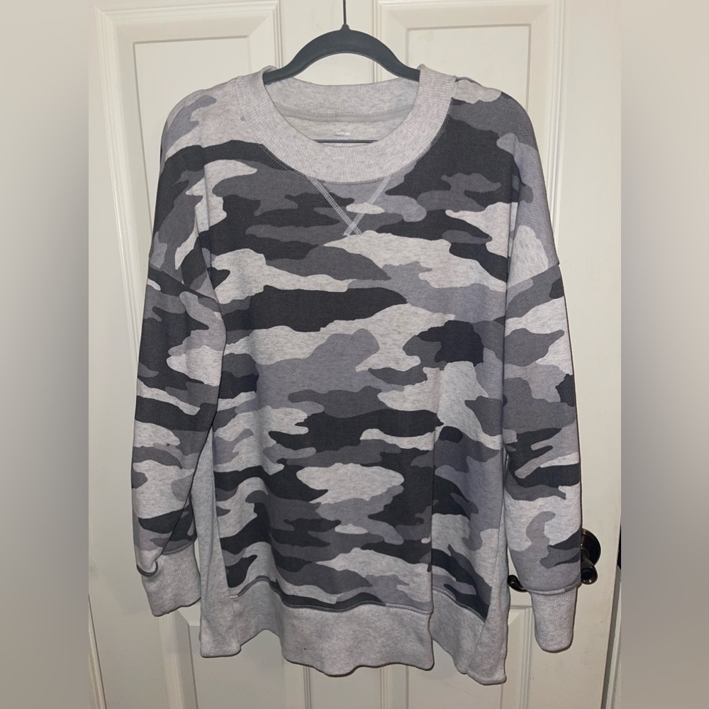Aerie Grey Camo oversized crewneck Medium